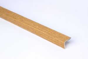 Nurgaliist Küberit 235 tamm 20x24,5mm 1m iseliimuv