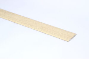 Katteliist Küberit 441 tamm valge Dehli 40mm 1m iseliimuv