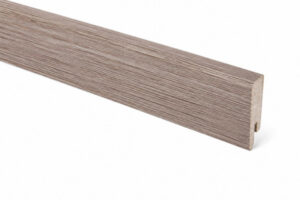 Sokliliist MDF 6054 Essen 15x50mmx2,4m sile, tamm 6054/P050246