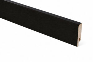 Sokliliist MDF 6054 must 15x50mm/2,4m sile P040021